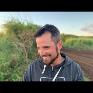 Meet your Posher, Casey